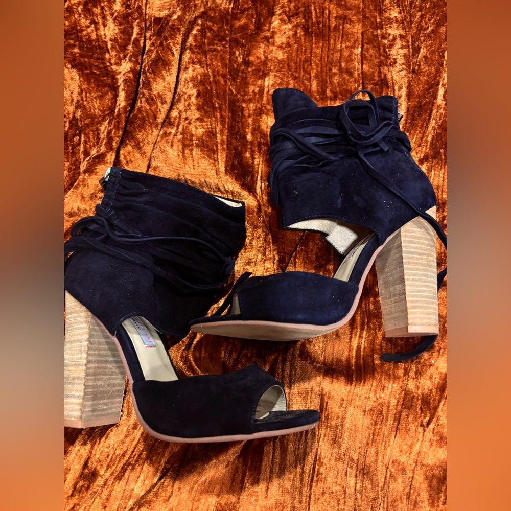 Chinese Laundry/Kristin cavallari Leigh side heel Gently Used